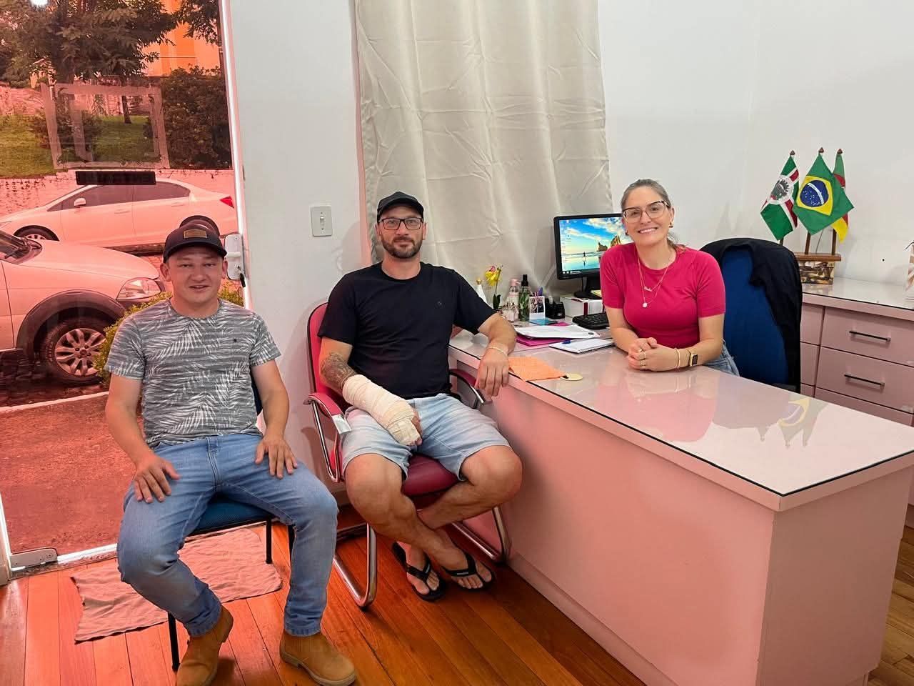 Presidente da Câmara realiza visita à nova Secretaria de Cultura, Turismo e Desporto 20041